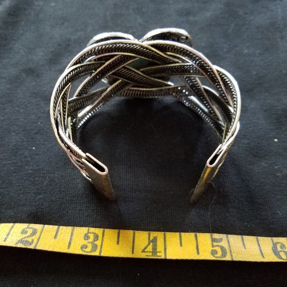 Turquoise and Silver colored cuff bracelet - Picture 2 of 3